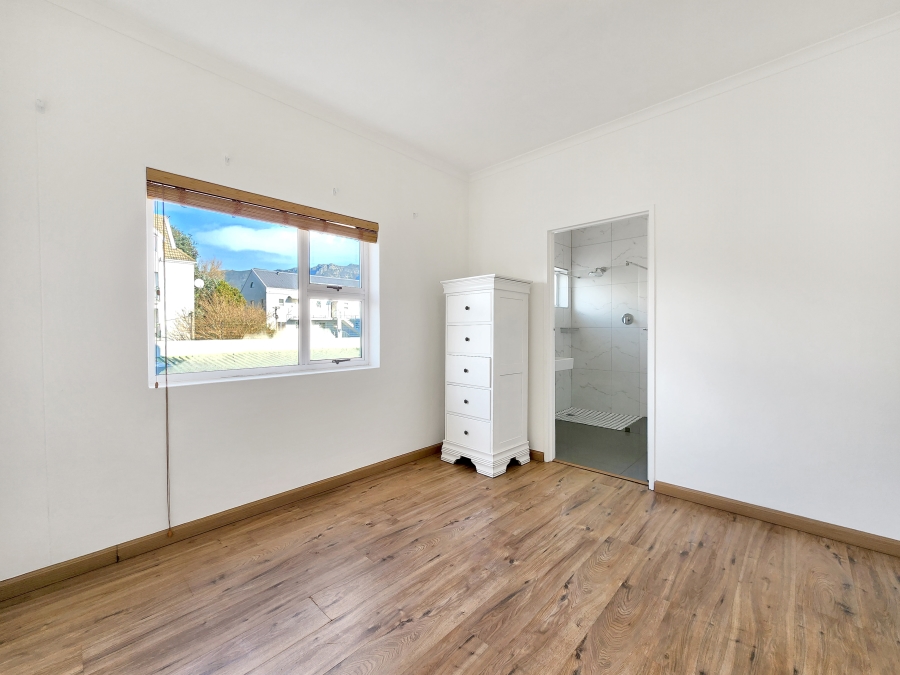 3 Bedroom Property for Sale in Claremont Upper Western Cape